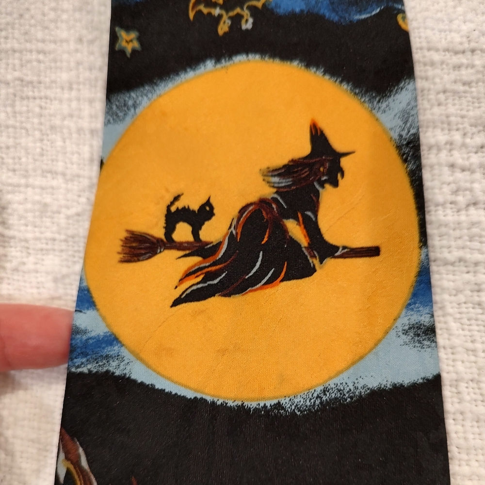 VTG Andalaro Halloween Witch Pumpkin Black Cat Harvest Moon Silk Tie